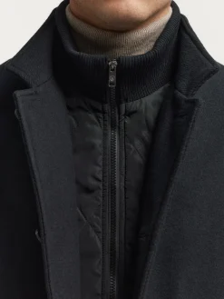 ABRIGO STEVEN-Alvaro Moreno
