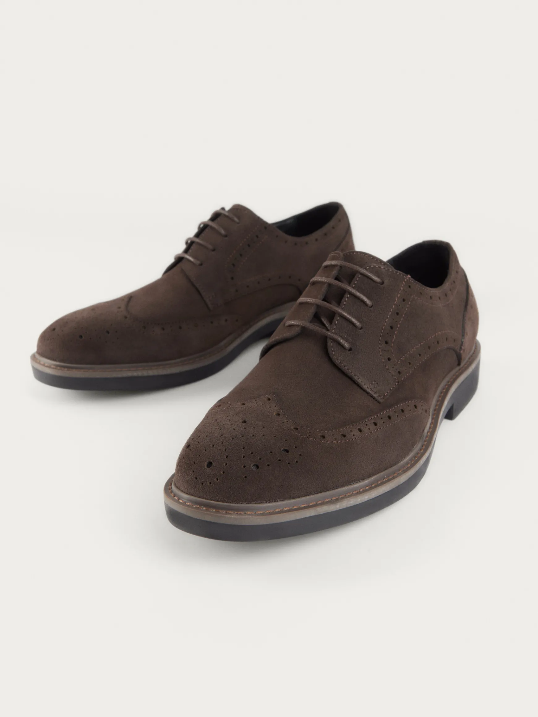 BLUCHER PICADO MARRÓN-Alvaro Moreno Outlet