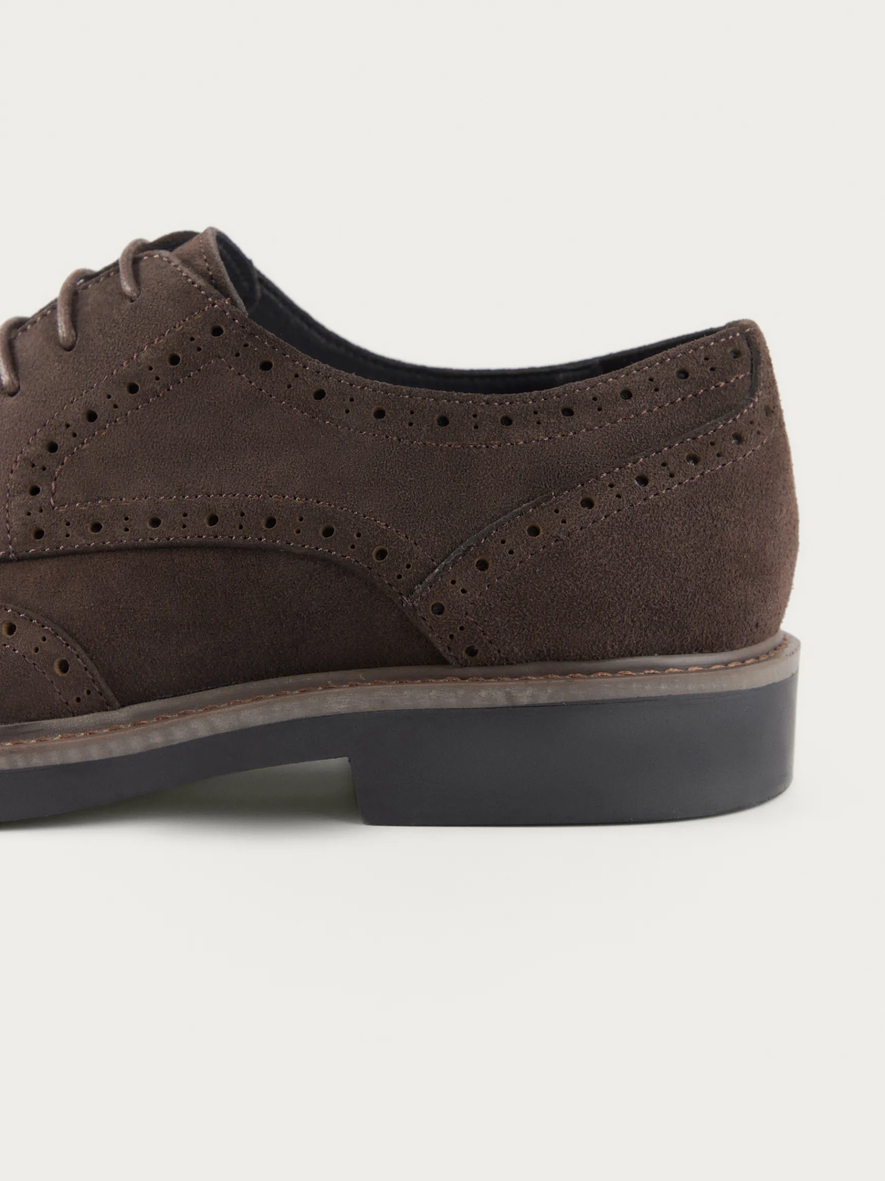 BLUCHER PICADO MARRÓN-Alvaro Moreno Outlet