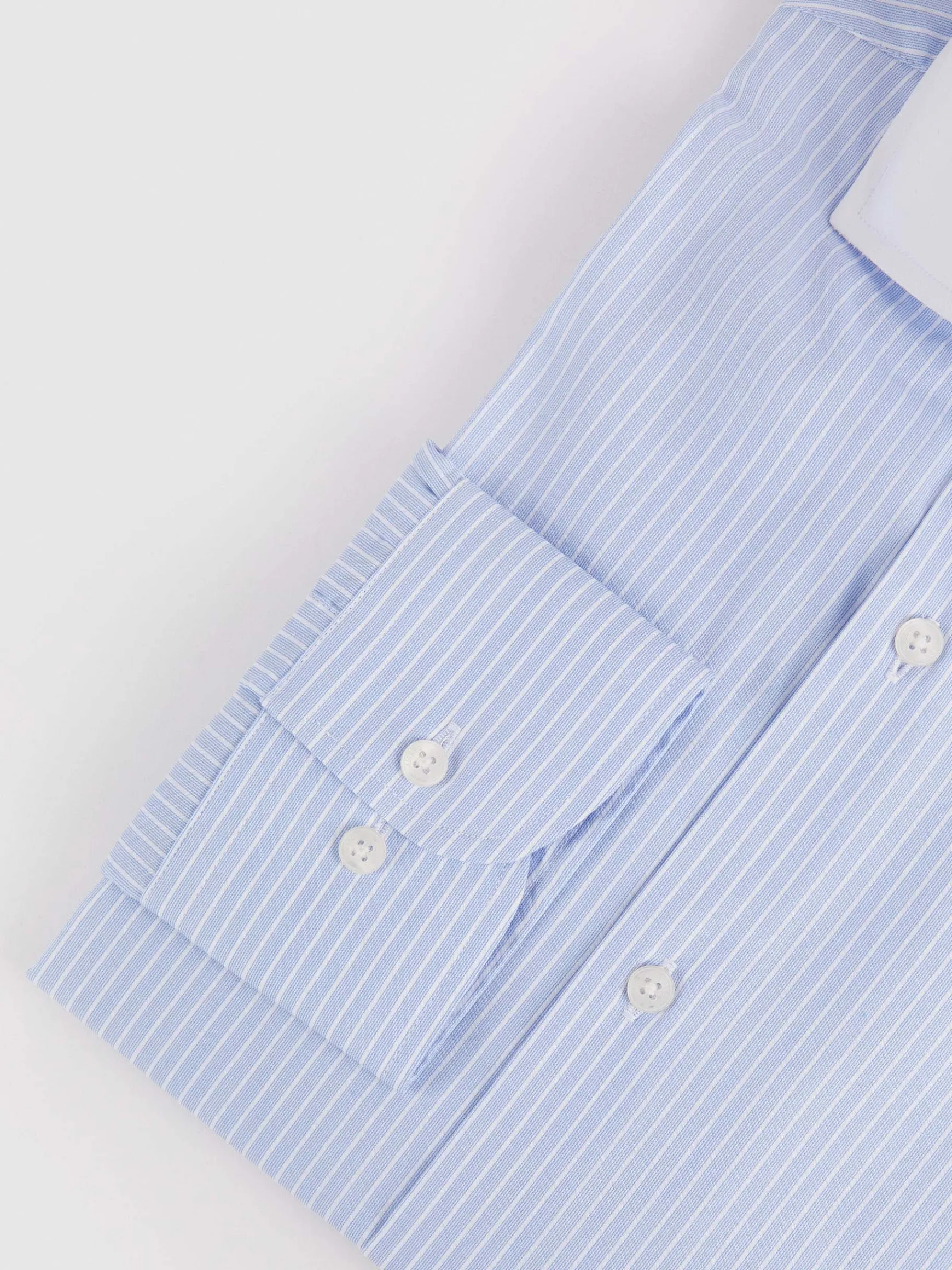 CAMISA RAYAS C. BLANCO-Alvaro Moreno