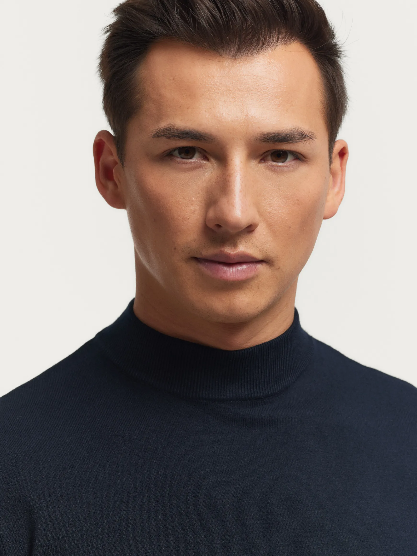 JERSEY PERKINS-Alvaro Moreno Online