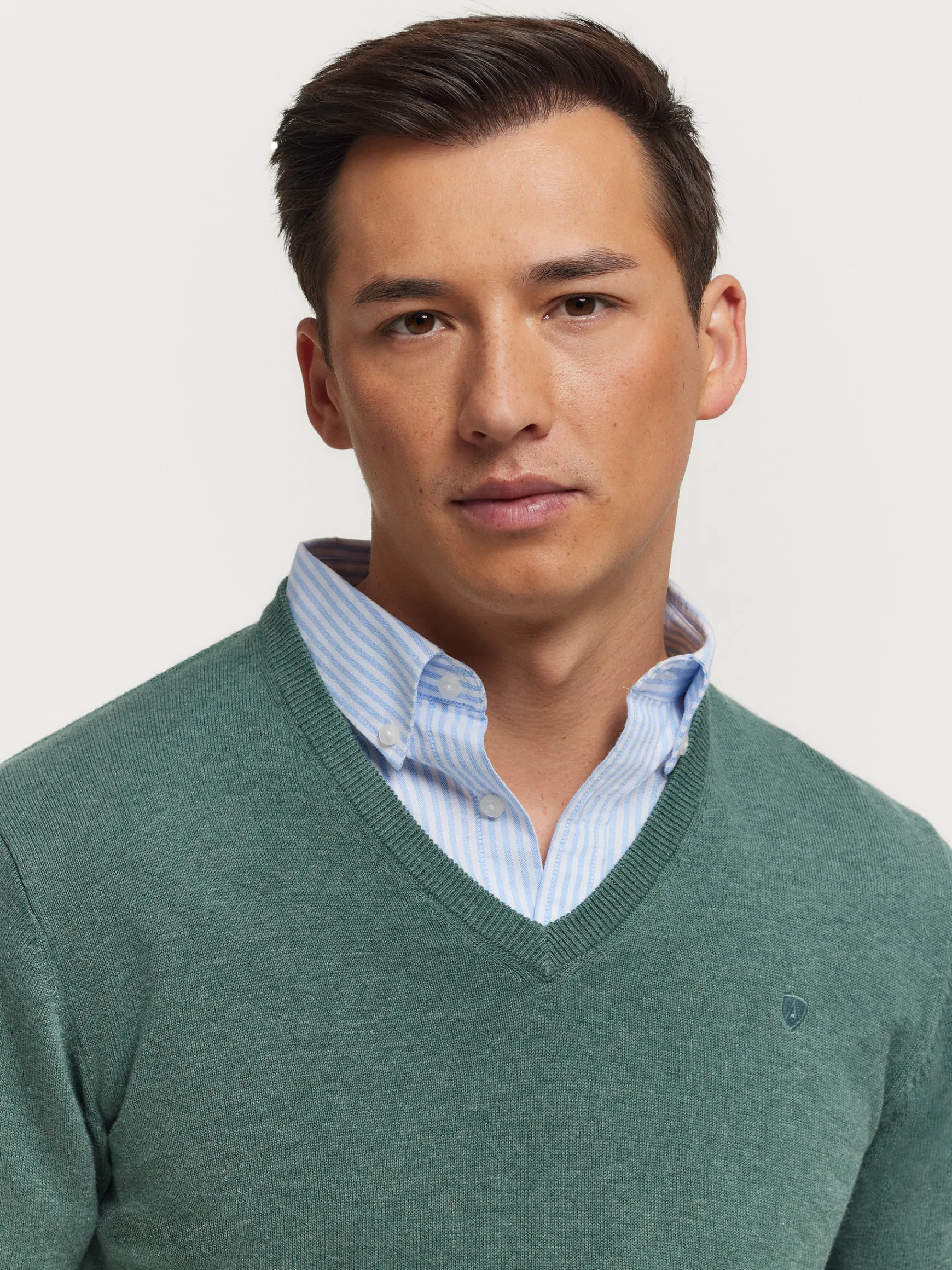 JERSEY V-NECK TRENDY-Alvaro Moreno New