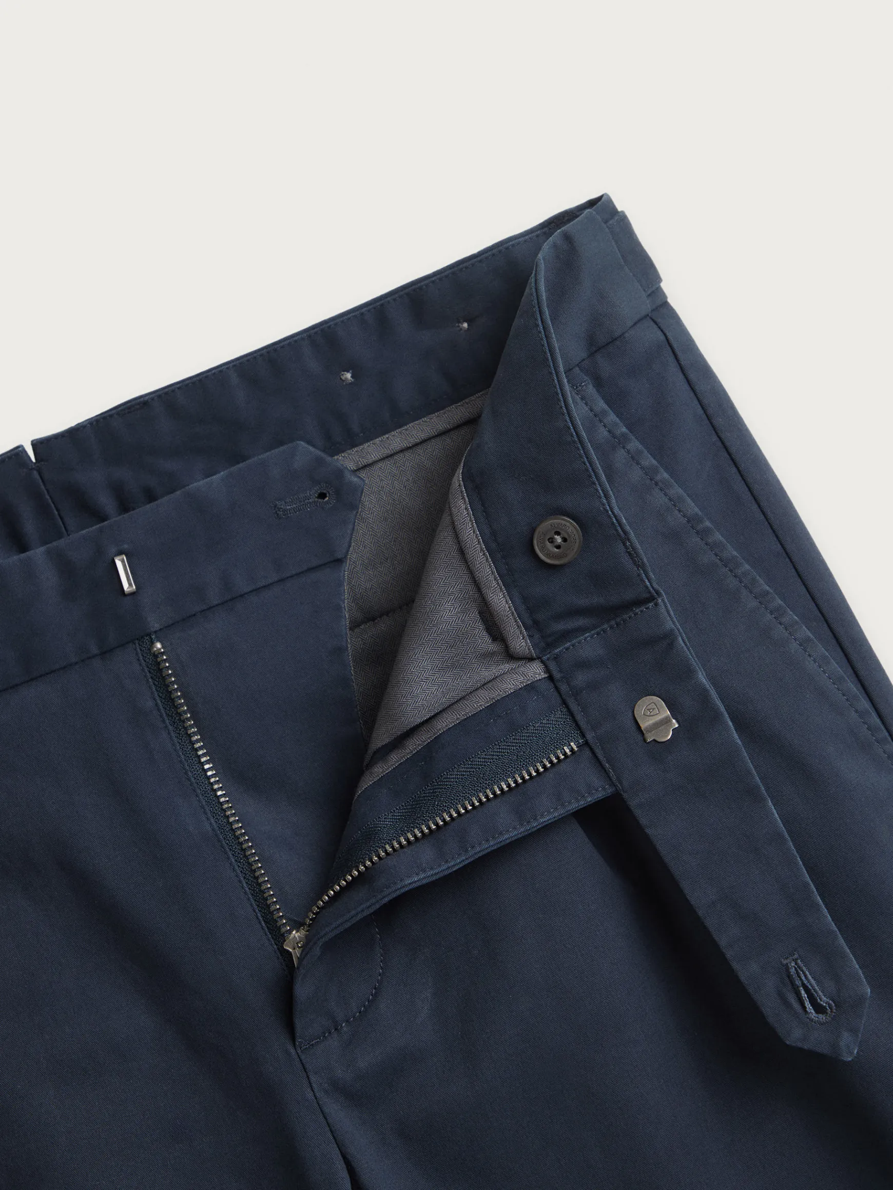 PANTALON CARROT-Alvaro Moreno New