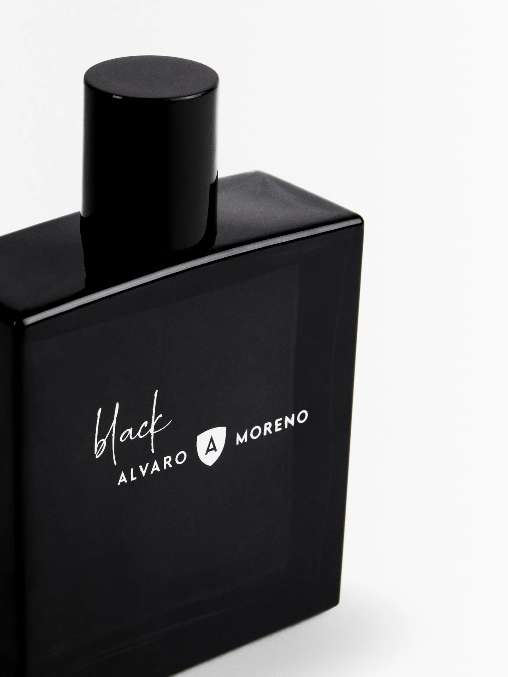 PERFUME AM BLACK-Alvaro Moreno Online