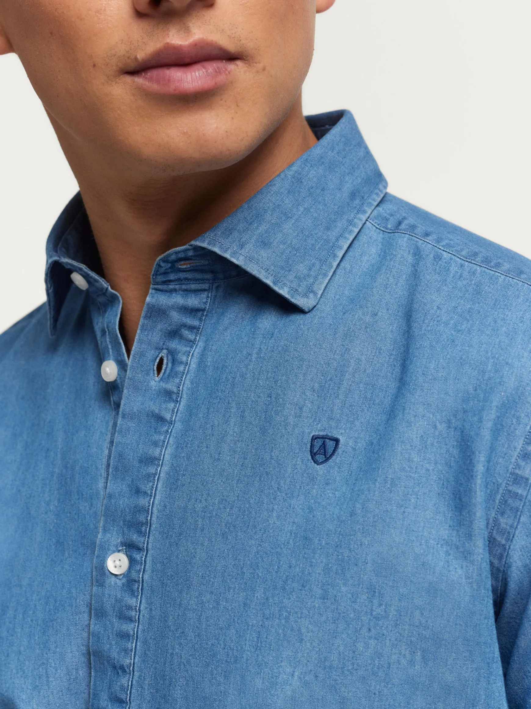 POLERA DENIM-Alvaro Moreno