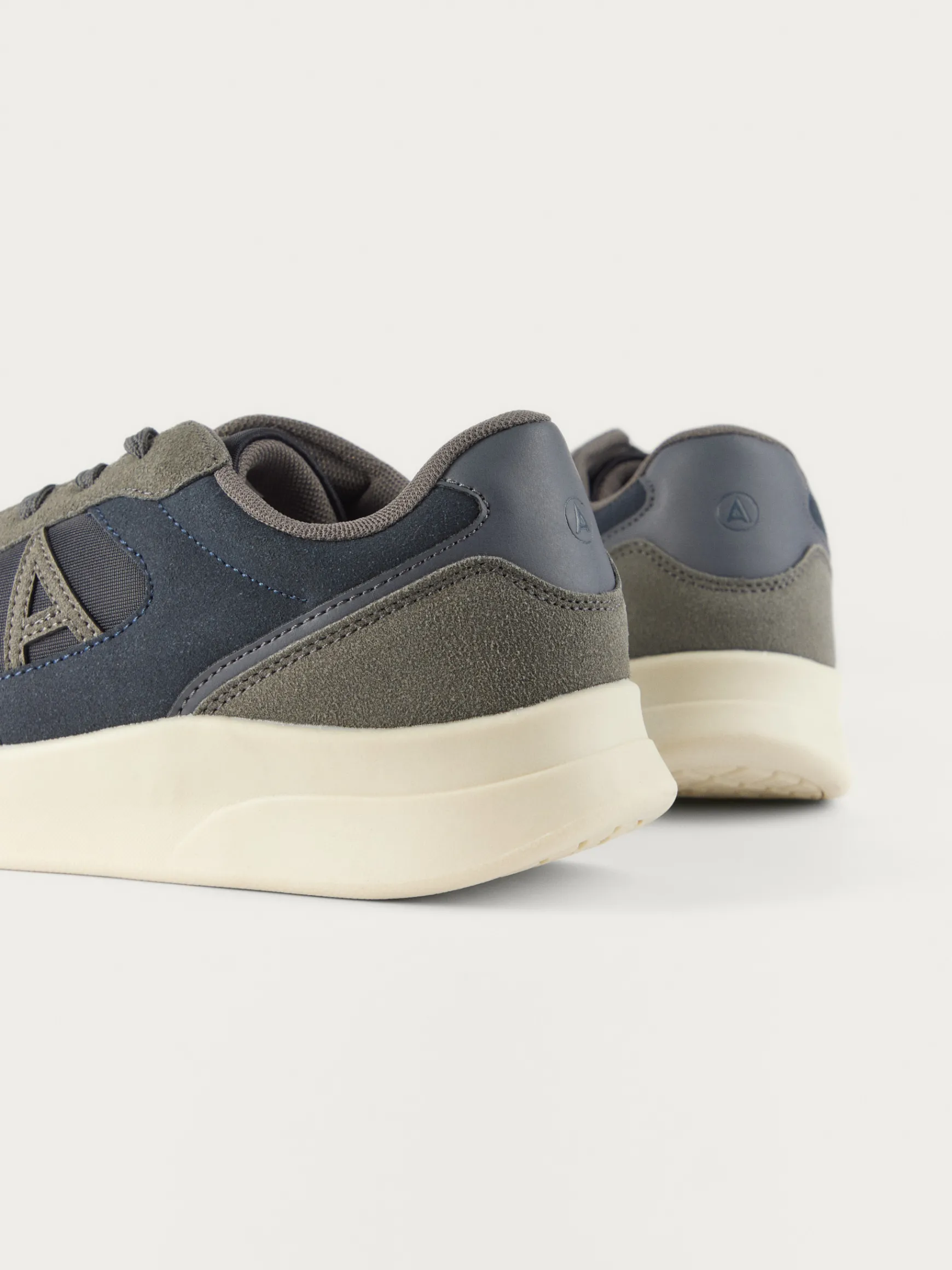 SNEAKERS BRUSSELS-Alvaro Moreno Clearance