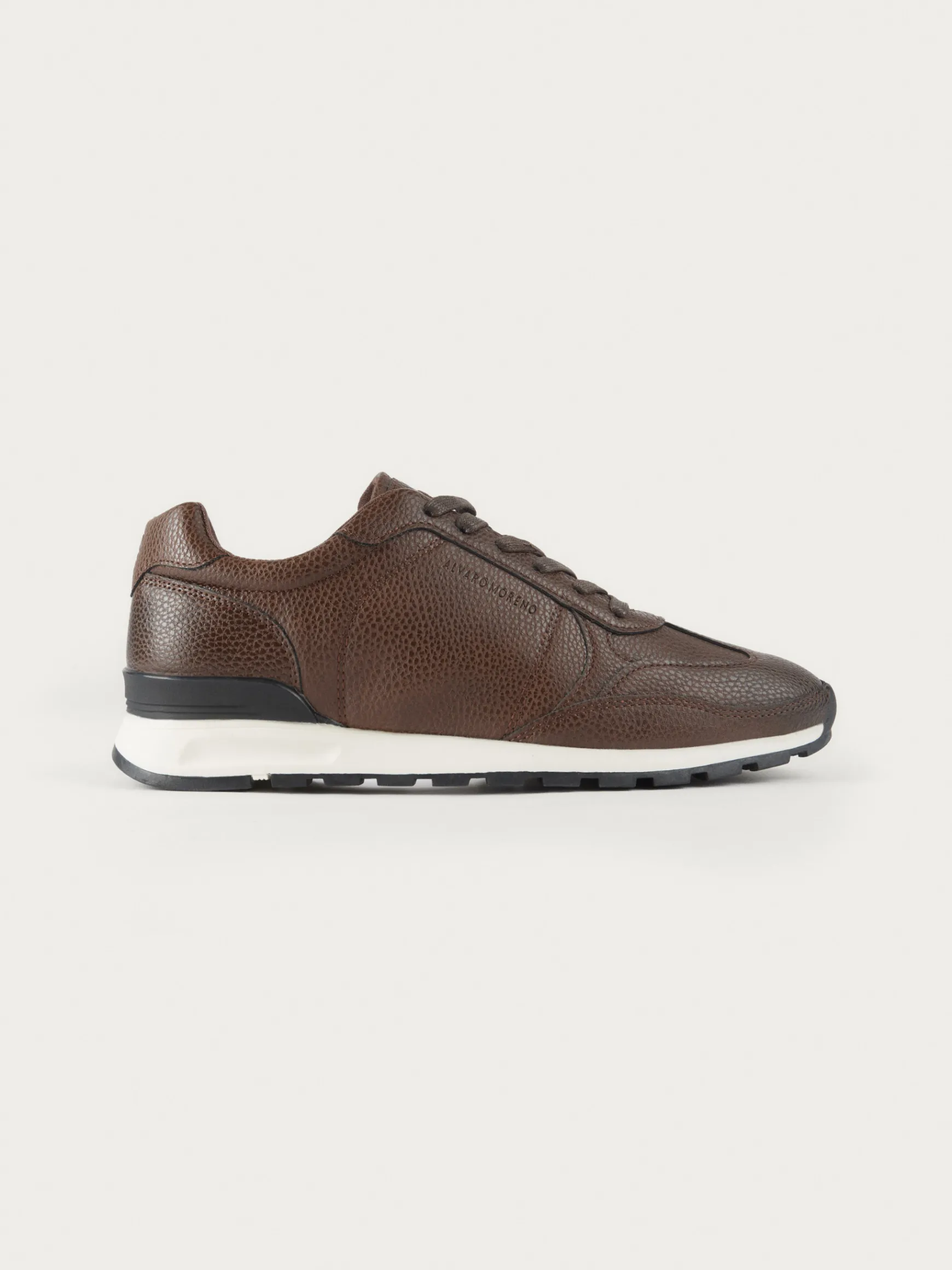 SNEAKERS HOLDEN MARRÓN-Alvaro Moreno Hot