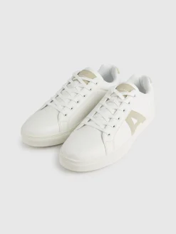 SNEAKERS STAFF-Alvaro Moreno