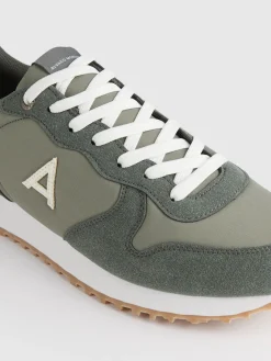 SNEAKERS VIBES-Alvaro Moreno Best