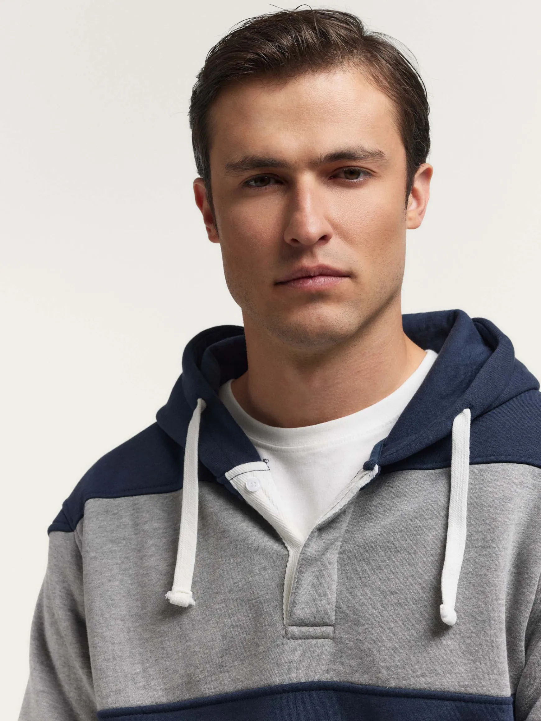 SUDADERA CASUAL-Alvaro Moreno Hot