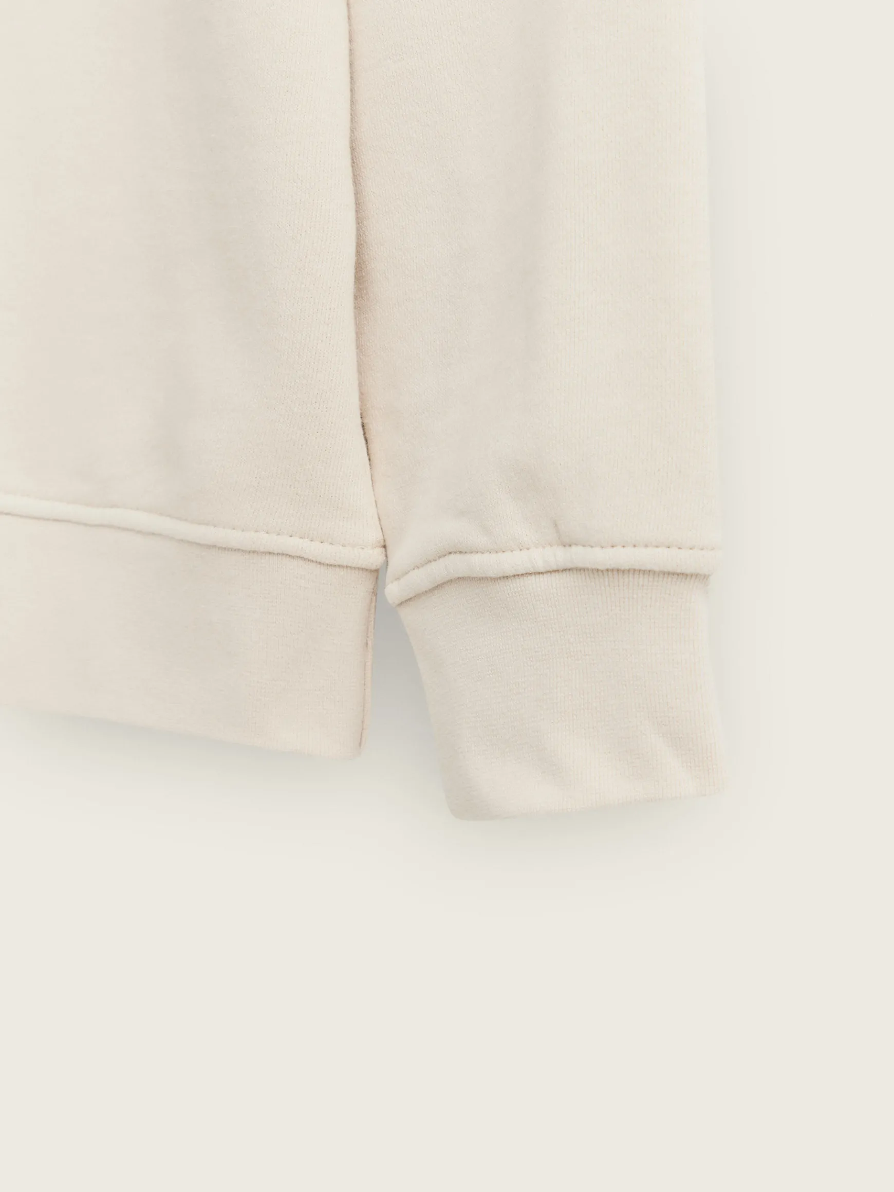 SUDADERA SINGULAR-Alvaro Moreno New
